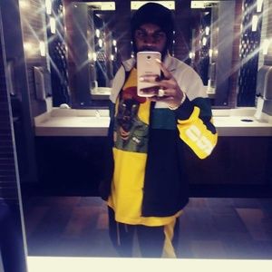 Meet your Posher, Deandre